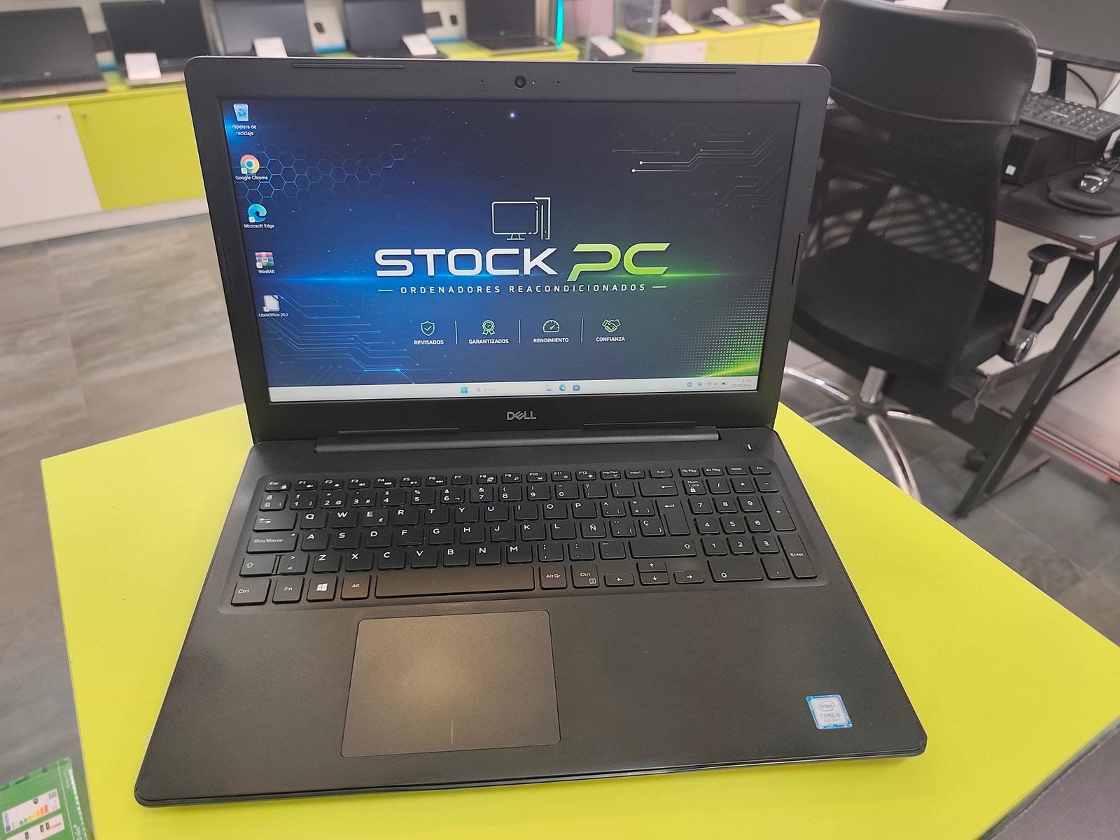 Dell Latitude 3590