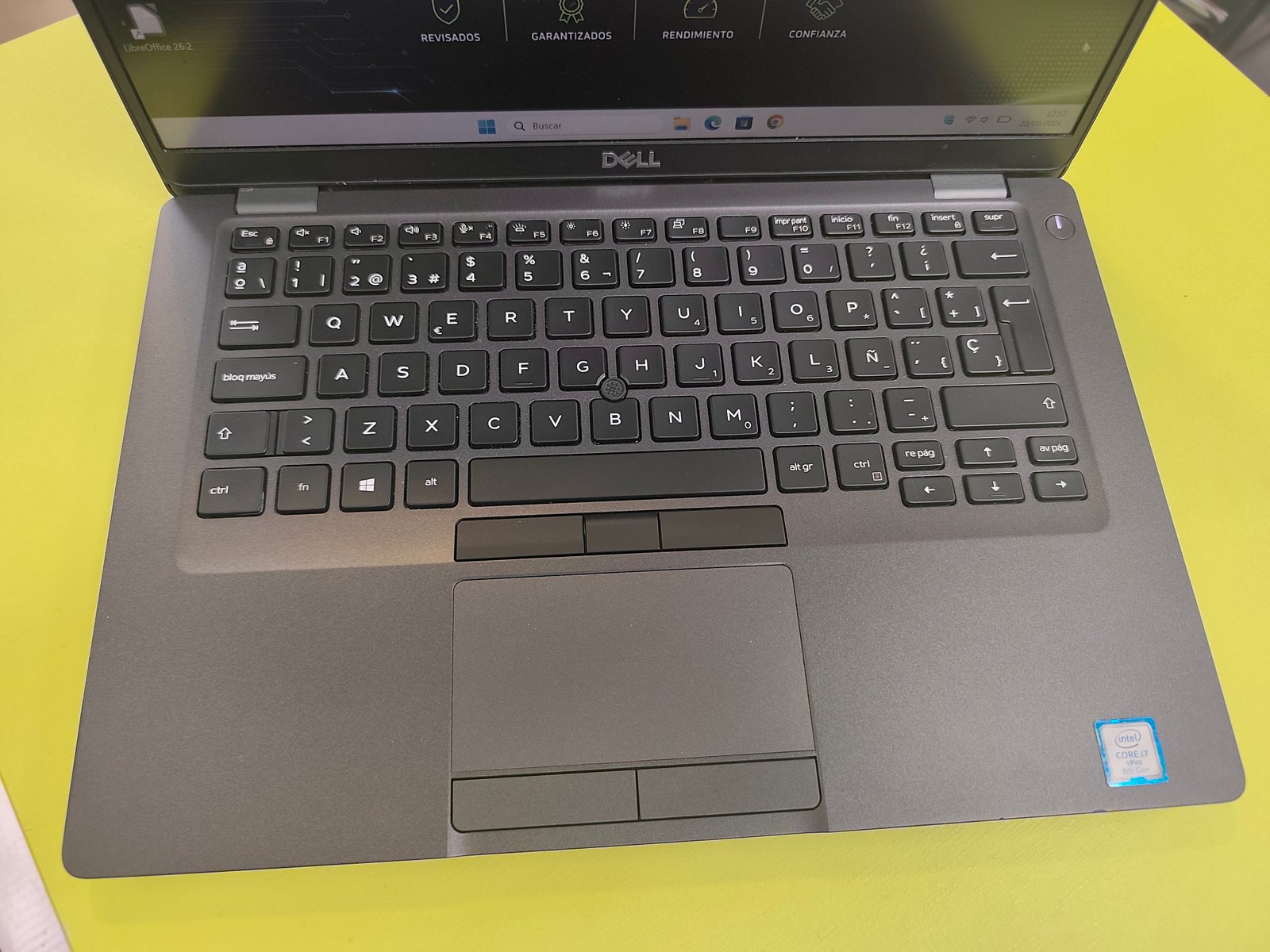 Dell Latitude 5400 foto 4