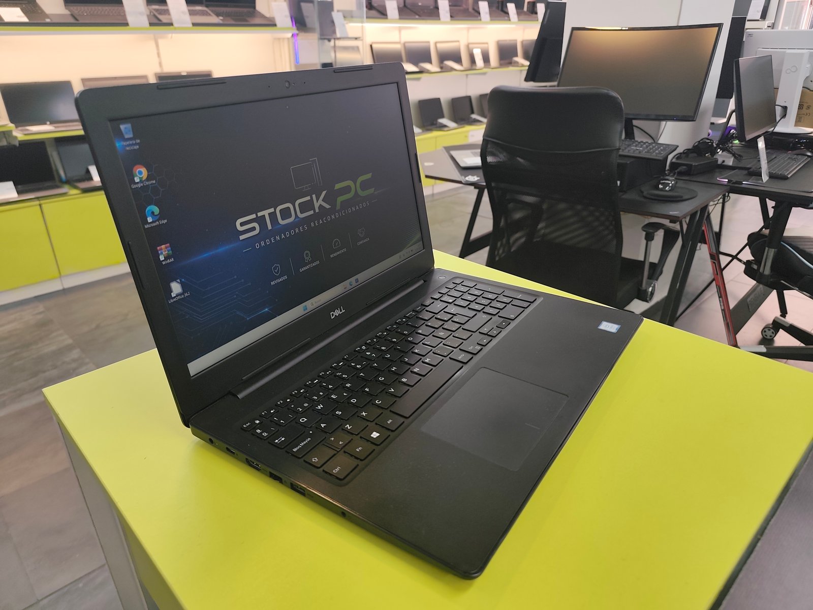 Dell Latitude 3590 foto 3