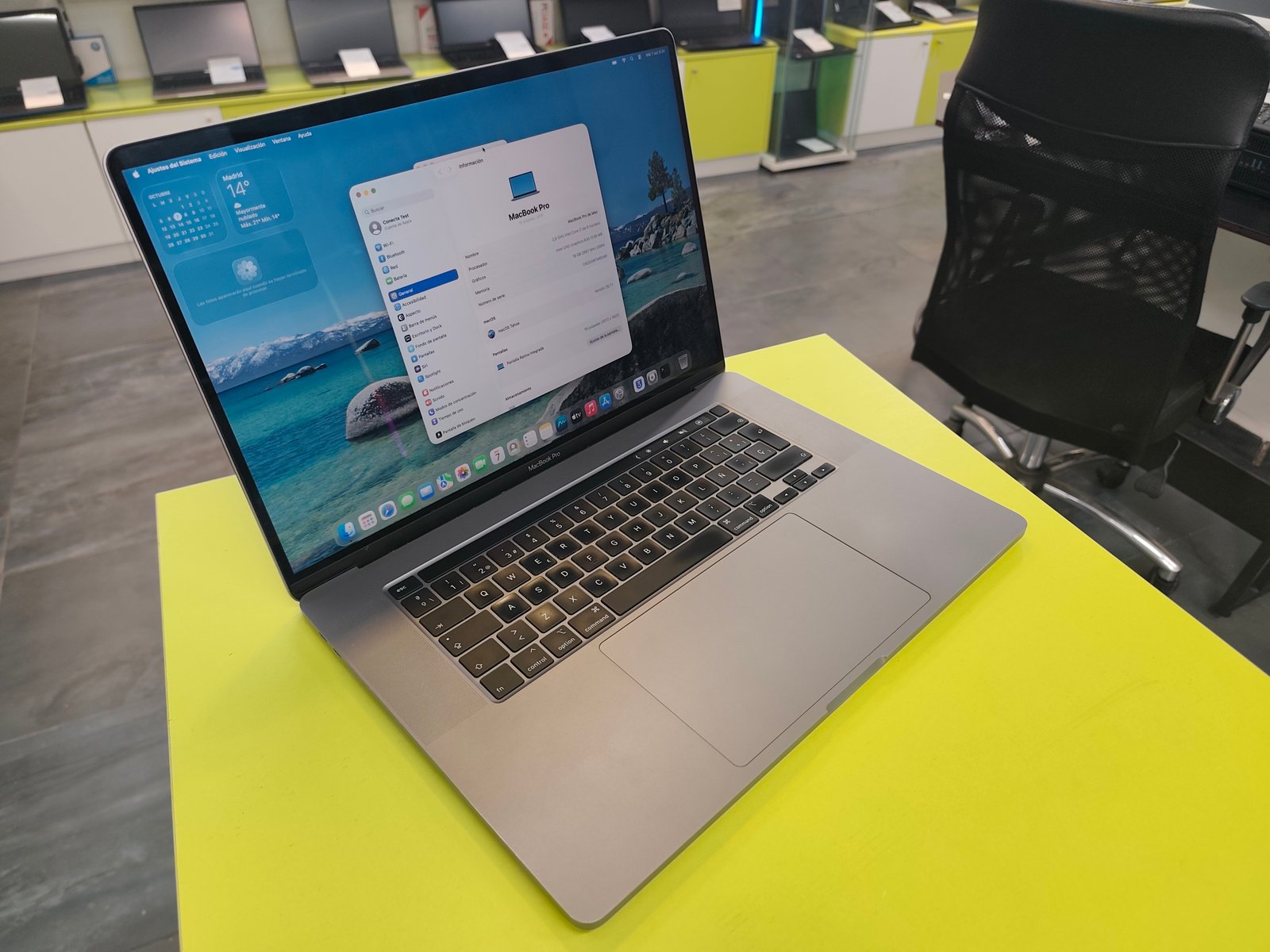MacBook Pro 16" 2019 Touch Bar i9 16GB SSD 1TB foto 2