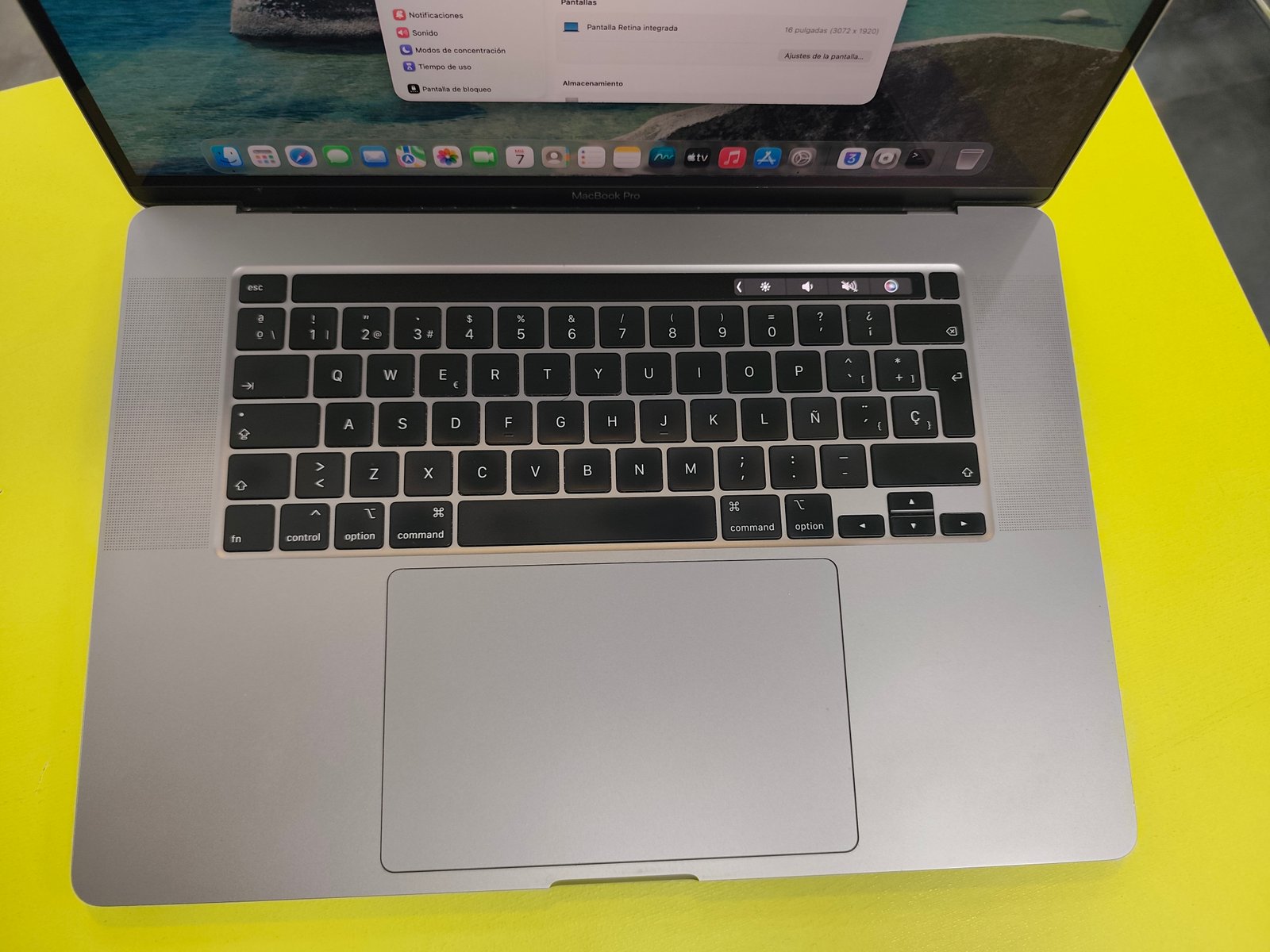 MacBook Pro 16" 2019 Touch Bar i9 16GB SSD 1TB foto 3