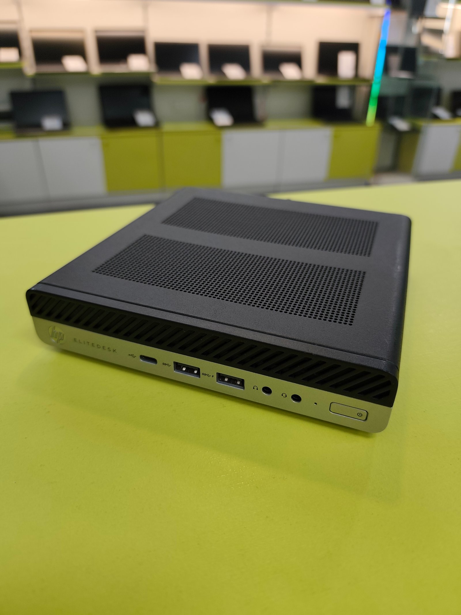 Mini PC HP EliteDesk 800 G5 i5-9500 16GB SSD 256GB foto 3