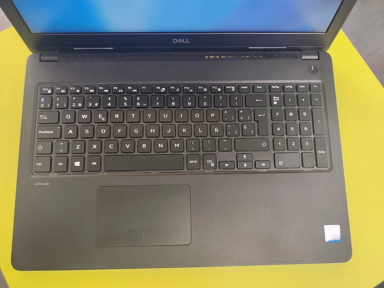Dell Latitude 3580 i5-7200U 8GB SSD 256GB 15,6" Full HD reacondicionado – Stock PC Xàtiva – foto 4
